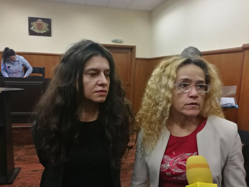 Съдът пусна под домашен арест Десислава Иванчева и Биляна Петрова