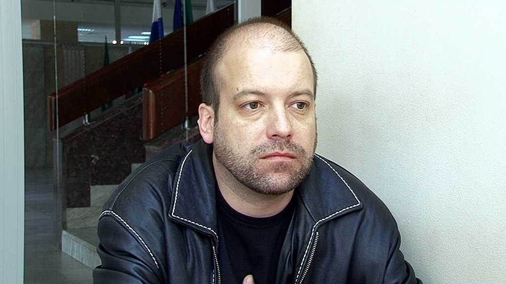 Как се дава интервю за покойник