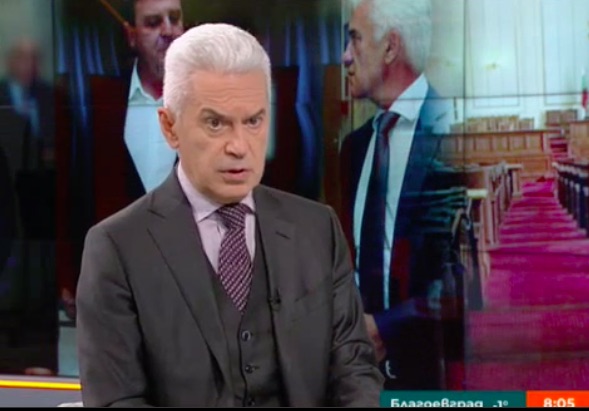 Волен Сидеров: Нека поне един път г-н Борисов да си изкара мандата