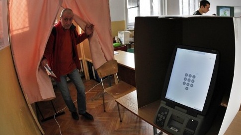 Държавните органи масово бойкотират машинното гласуване