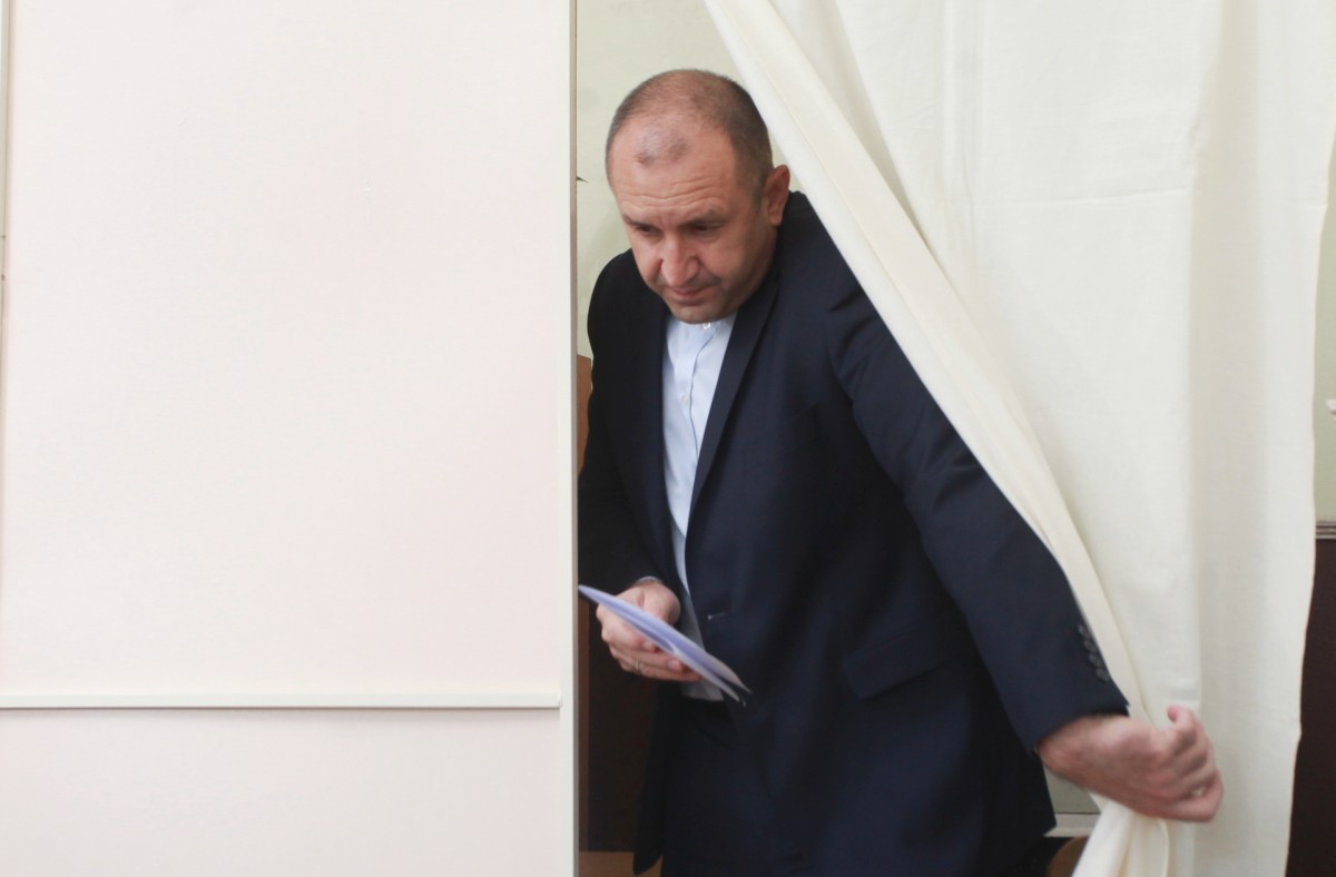 Румен Радев: Ниската избирателна активност е шамар за политическата класа
