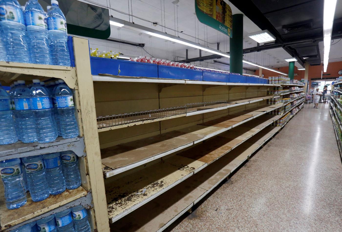 Куба въвежда дажби на основните хранителни продукти заради кризата