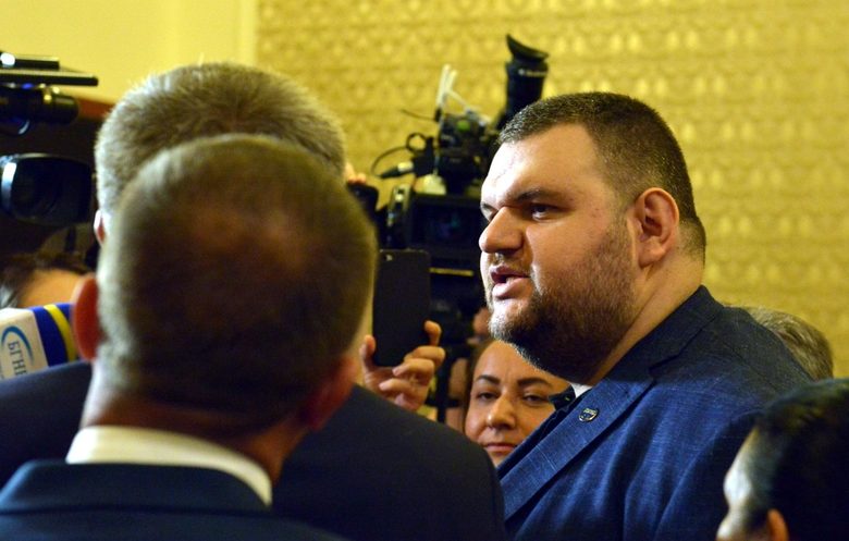 Делян Пеевски остава народен представител в българския парламент (Видео)