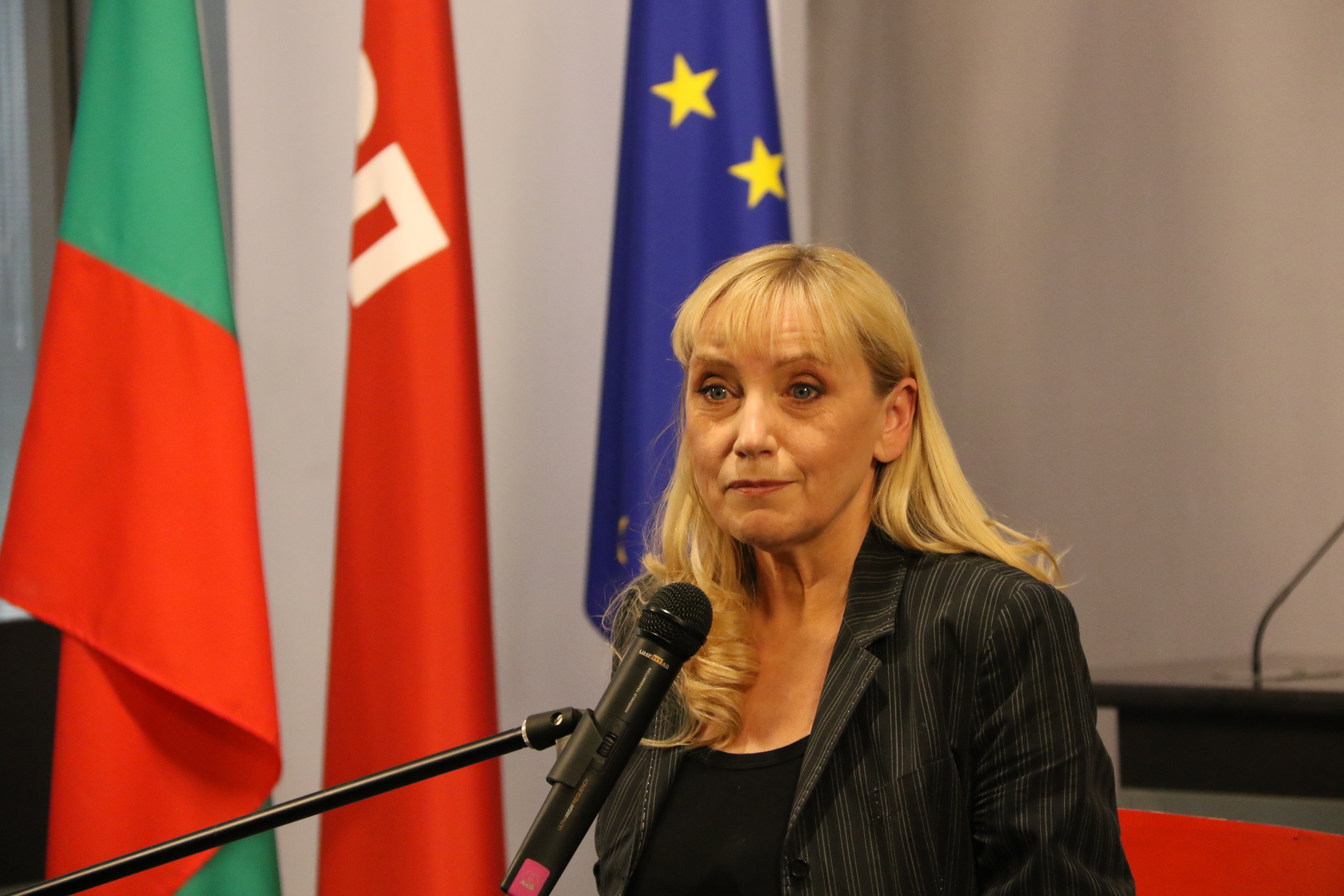 Елена Йончева: България е авторитарна държава, битката продължава на европейско ниво