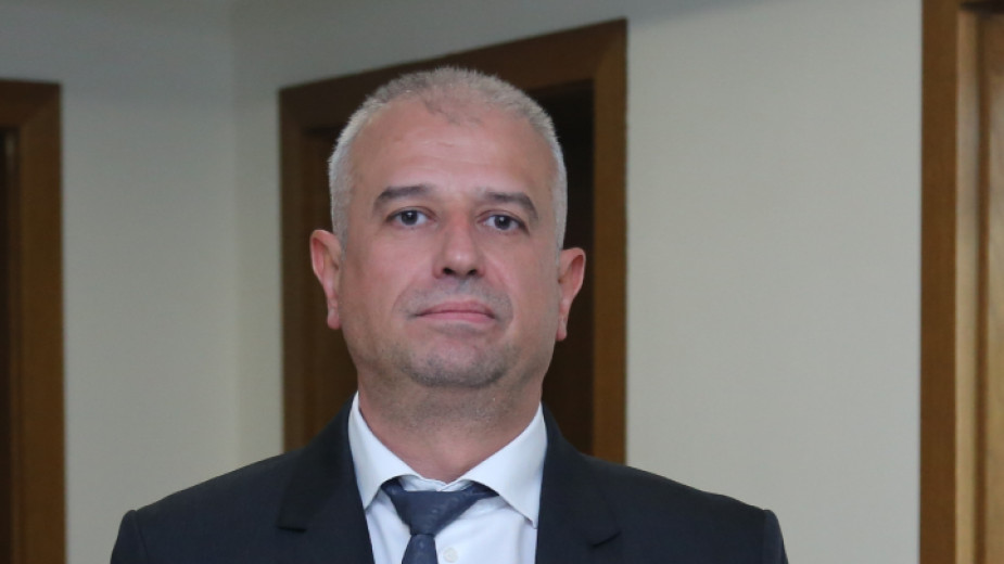 Има ли алтернатива Гешев?