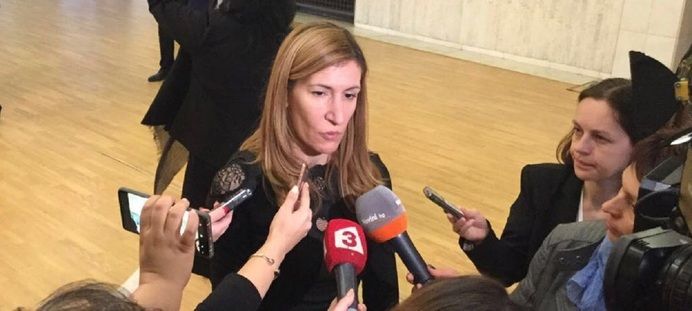 Хотелиери настояват Ангелкова да подаде оставка