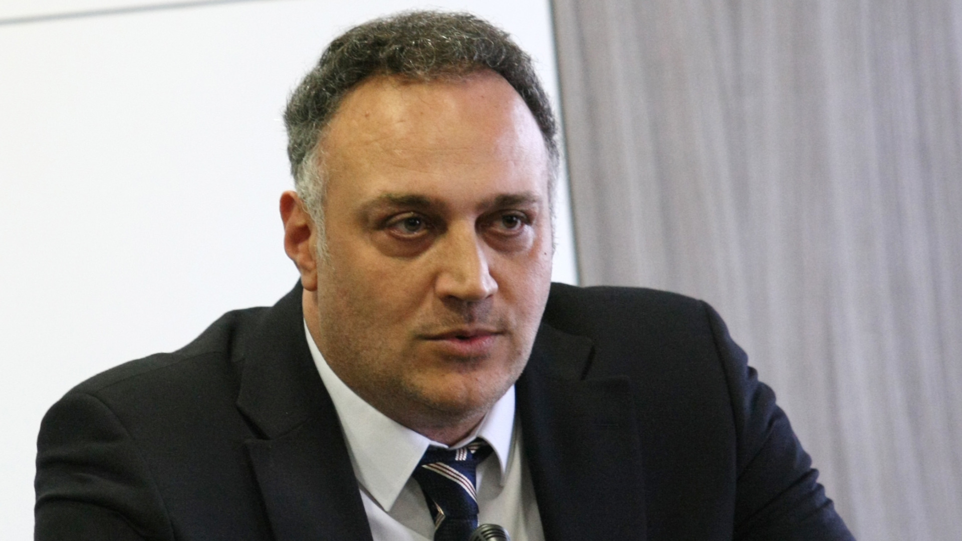 Областният управител: Стотици роми от варненско село са се върнали от Италия