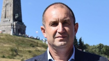 Радев се качва на връх Шипка за 3 март