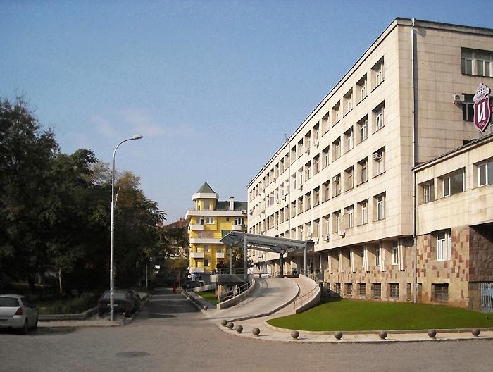 Работата отвътре в интензивно отделение с болни от COVID-19