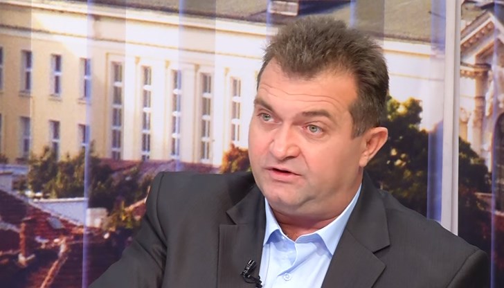 ЕДИН МЕСЕЦ: РАВНОСМЕТКАТА