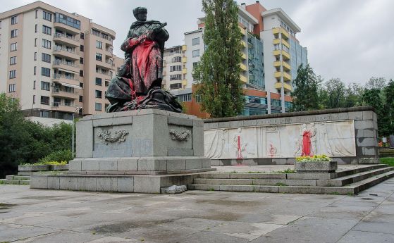 Константин Павлов: Премахване на съветски паметници в 'Лозенец'