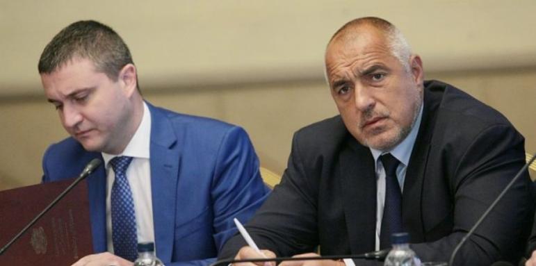 Играта загрубя: Горанов се обяви против договореното с Борисов намаляване на ДДС