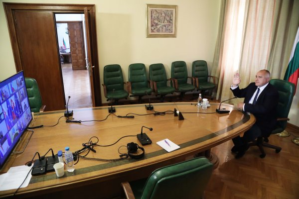 Само половината Европейски съвет се подиграва на Борисов
