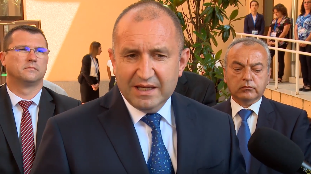 Румен Радев: Надявам се приоритетите да не са интригите (ВИДЕО)