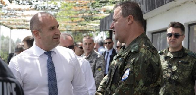 Румен Радев: Суверенитетът на държавата започва с въздушния суверенитет (ВИДЕО)
