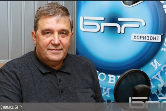 Проф. Димитър Луджев: Страхливият нарцис Борисов никога няма да се оттегли от властта