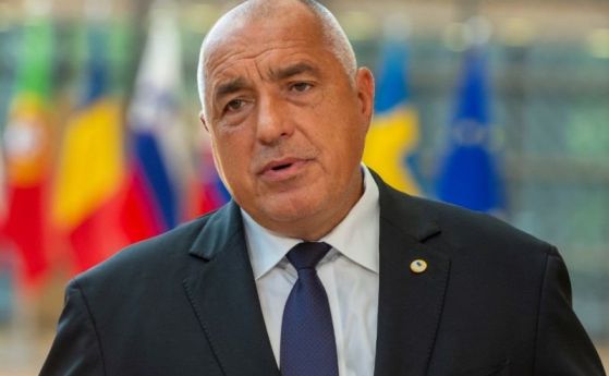 Само преди два месеца Борисов беше на върха