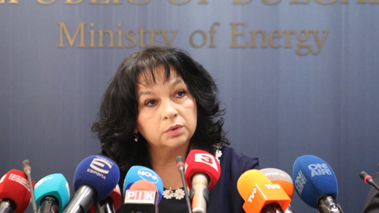 Петкова: Лъжа и манипулация е, че ще затворим АЕЦ 