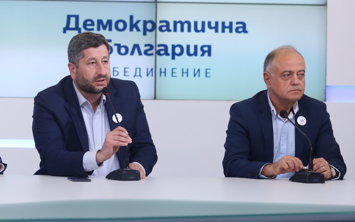 И кого ще лустрирате, моля ви?