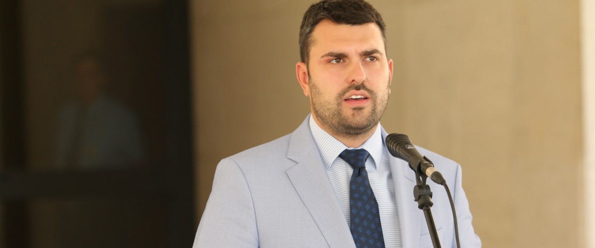 Външно се позова на фалшива новина на БНТ за да заклейми свикване на Народен съд от протеста